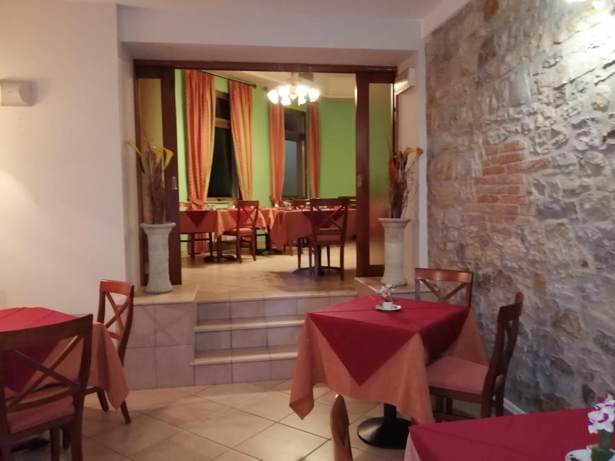 Hotel Azzurra Salsomaggiore Terme Ngoại thất bức ảnh
