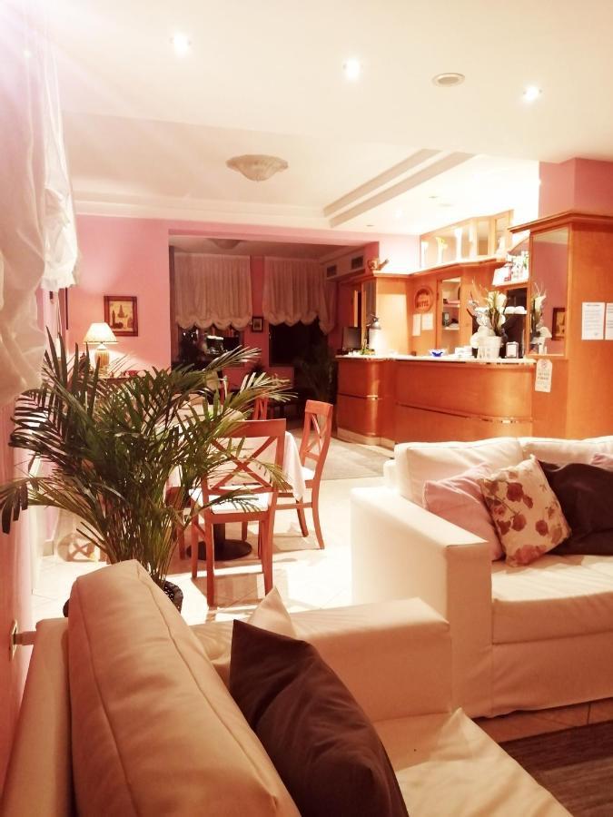 Hotel Azzurra Salsomaggiore Terme Ngoại thất bức ảnh