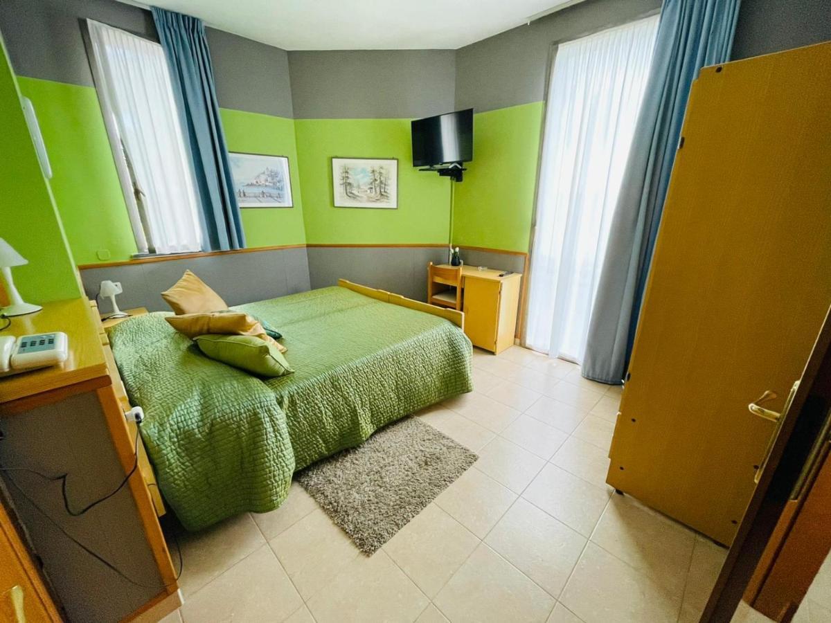 Hotel Azzurra Salsomaggiore Terme Ngoại thất bức ảnh